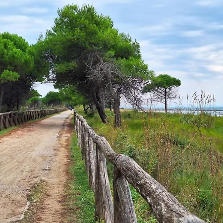 Beachside Getaway In * Bibione
